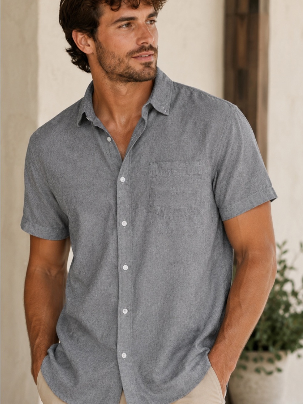 Men's Short-Sleeve Button-Up Dress Shirt in Gray